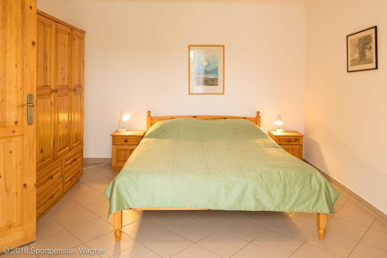 Wagner Panzio Hotel Cserszegtomaj Ngoại thất bức ảnh
