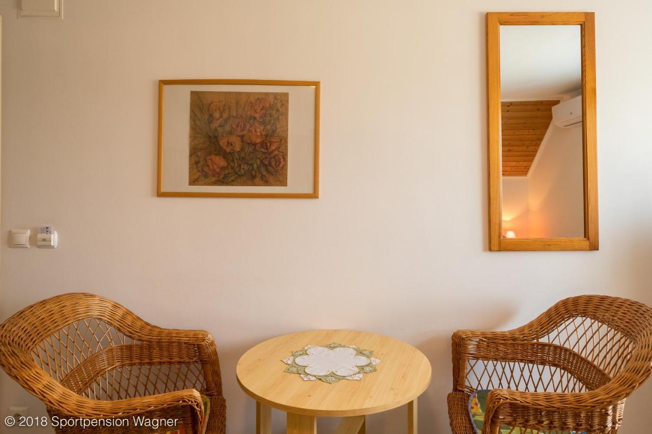 Wagner Panzio Hotel Cserszegtomaj Ngoại thất bức ảnh