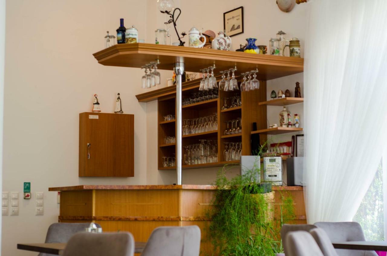 Wagner Panzio Hotel Cserszegtomaj Ngoại thất bức ảnh