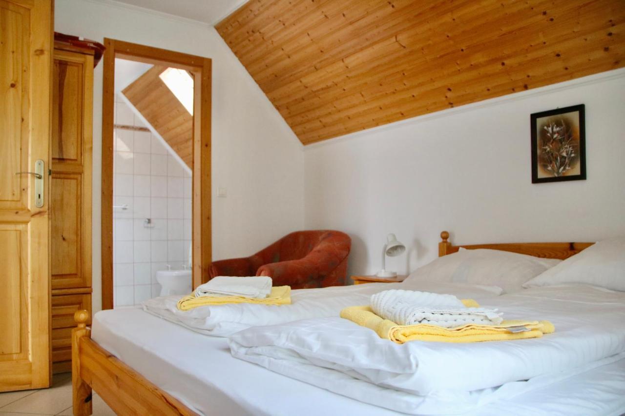 Wagner Panzio Hotel Cserszegtomaj Ngoại thất bức ảnh